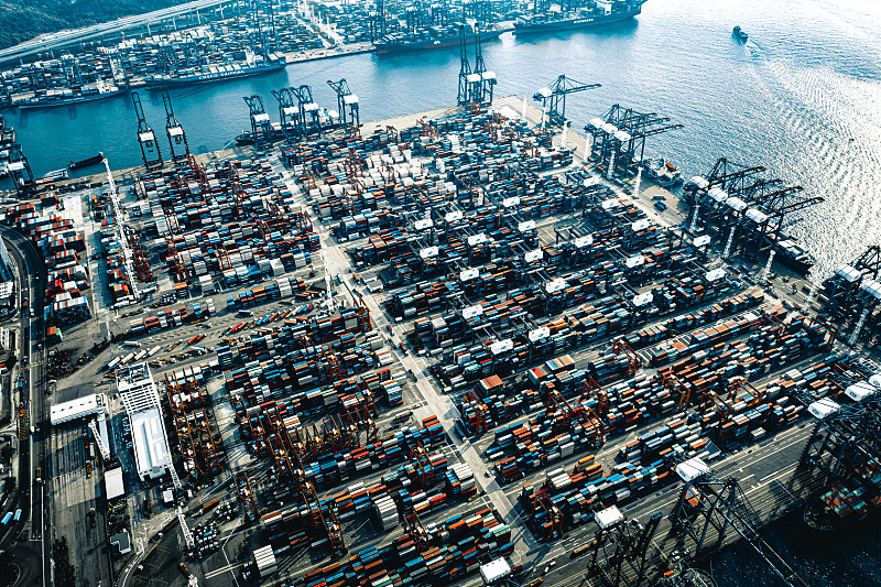 通过香港包包邮寄到新加坡