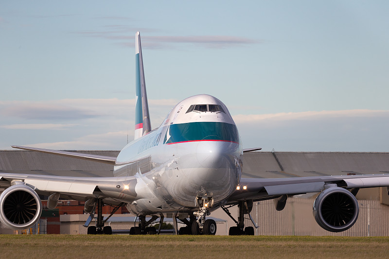 经过中国广州物资寄到英国格拉斯哥