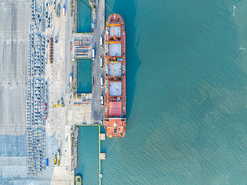 经过中国沈阳将仿牌寄到英国斯托克