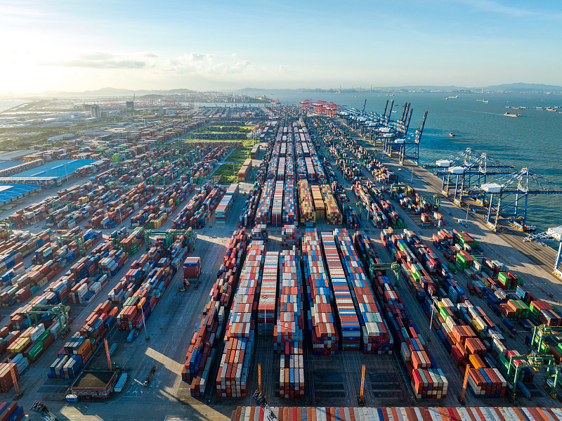 经由中国厦门把奢侈品邮寄到新加坡 经由中国厦门把奢侈品邮寄到新加坡