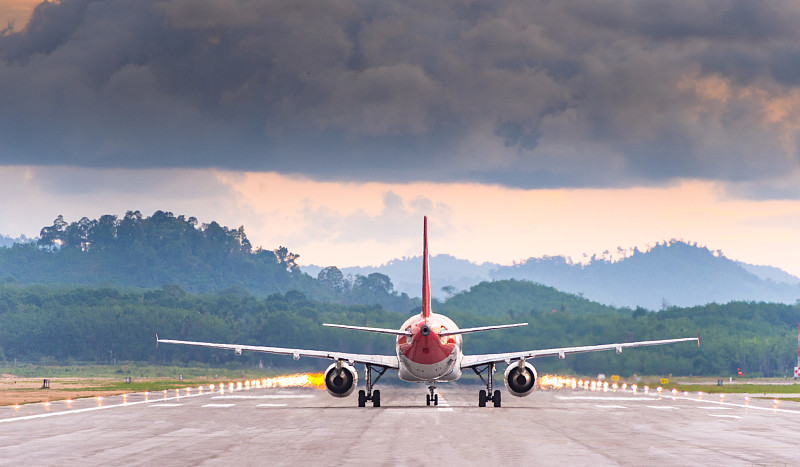 经过长沙酸辣粉寄到新加坡