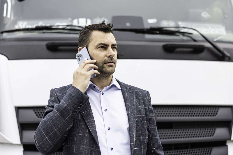 通过中国上海大件邮寄到英国曼彻斯特