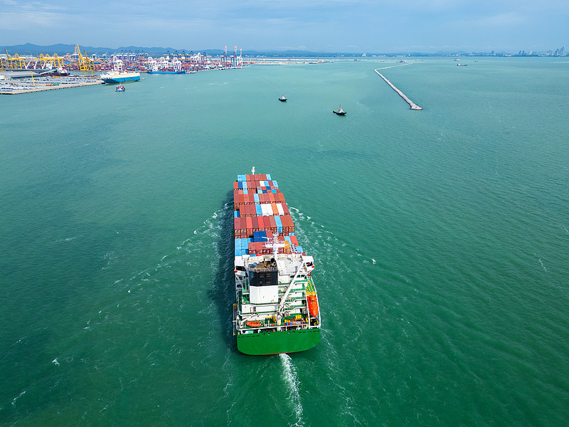 经过中国东莞电脑屏幕寄到新加坡