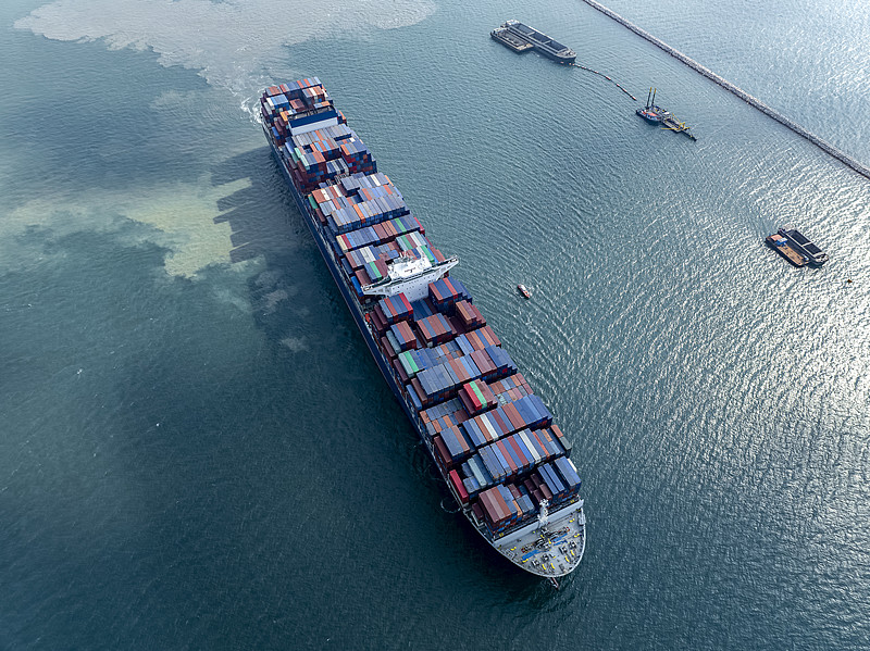 经过中国济南将仿牌物品邮寄到新加坡