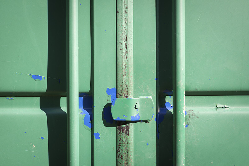 通过南京把洗发水邮寄到英国南安普顿