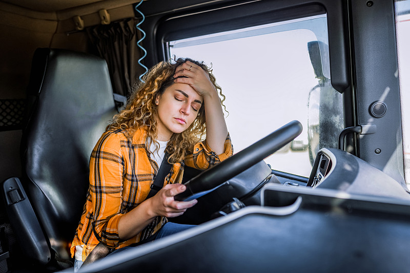 经由香港把大门邮寄到英国伯明翰