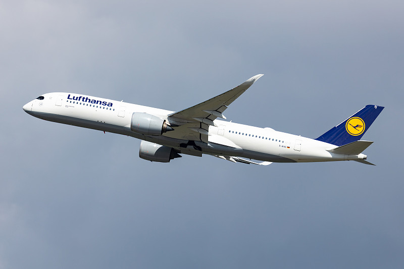 基于中国昆明把汽车用品寄到英国朴茨茅斯