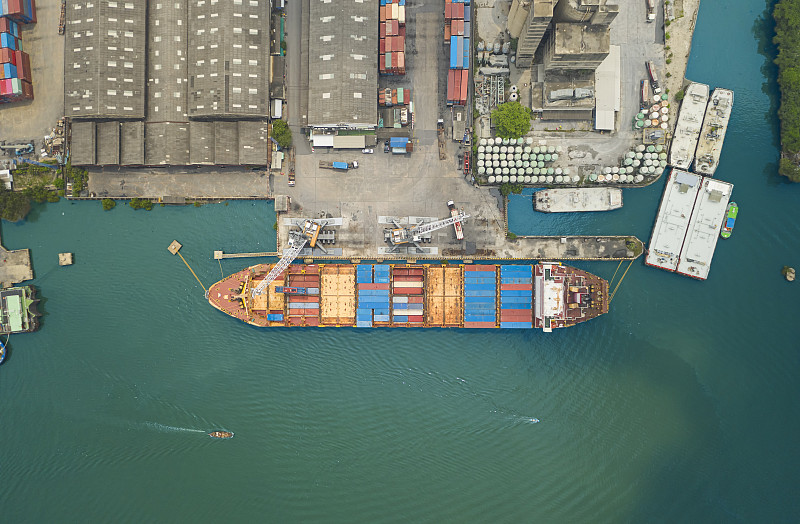 从中国广州鞋帽寄到新加坡