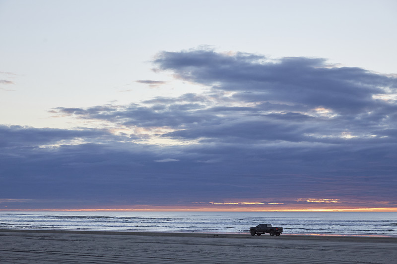 经由中国成都把方便面寄到英国斯托克