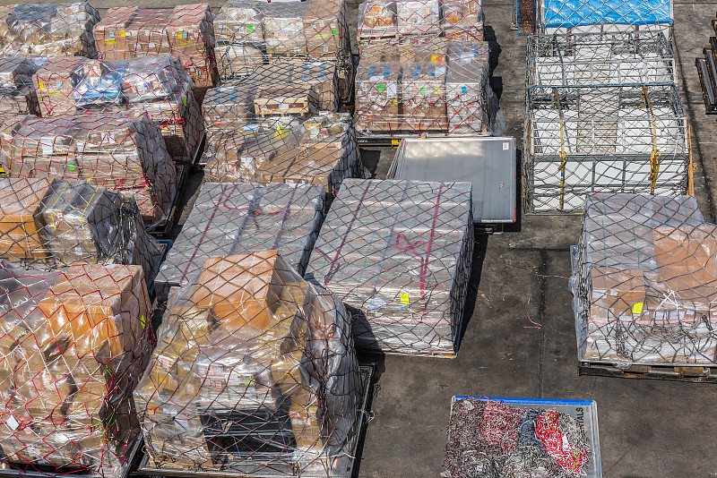 经过中国上海把家居用品邮寄到英国卡迪夫