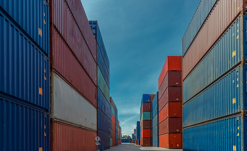 通过中国深圳华为手机邮寄到英国北安普顿