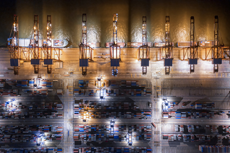 经过中国合肥将衣服邮寄到英国伦敦