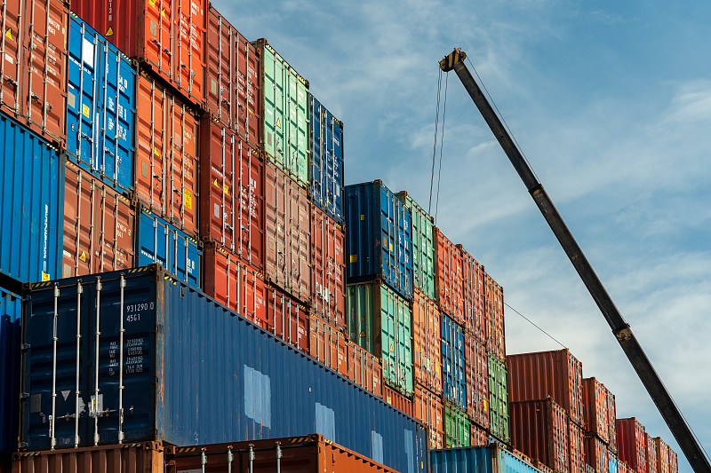 经由中国大连把沐浴露寄到新加坡 经由中国大连把沐浴露寄到新加坡