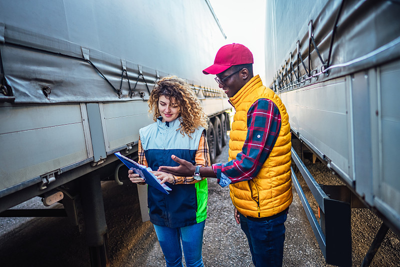 基于中国长沙将熟食寄到新加坡