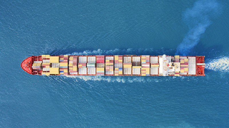 从长春把行李箱寄到英国费利克斯托