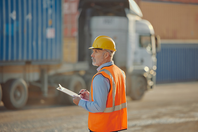 经由天津把奶粉寄到新加坡