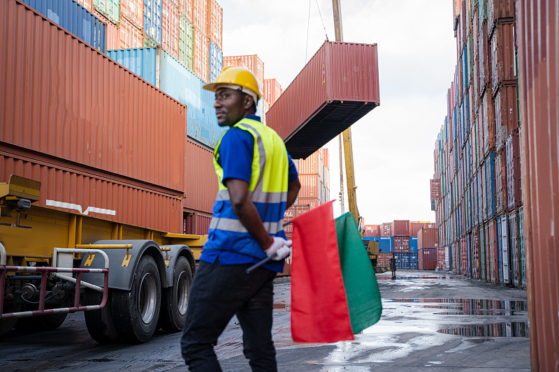 经由中国上海将袋鼠肉寄到英国曼彻斯特