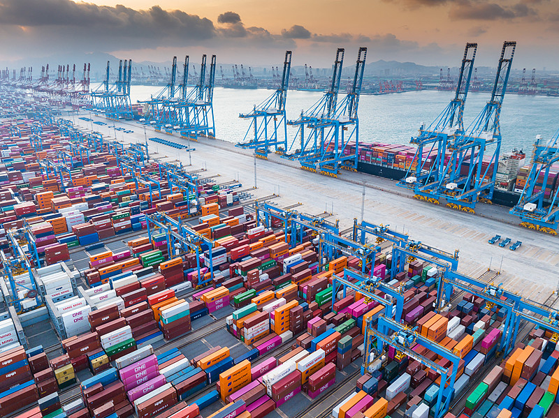 经由大连将乐高邮寄到新加坡