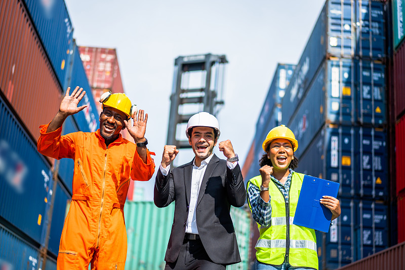 通过苏州将菜刀邮寄到新加坡