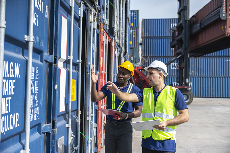 经过中国南京把相机邮寄到新加坡