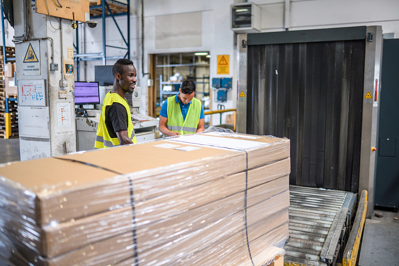 中国哈尔滨至新加坡门到门专线