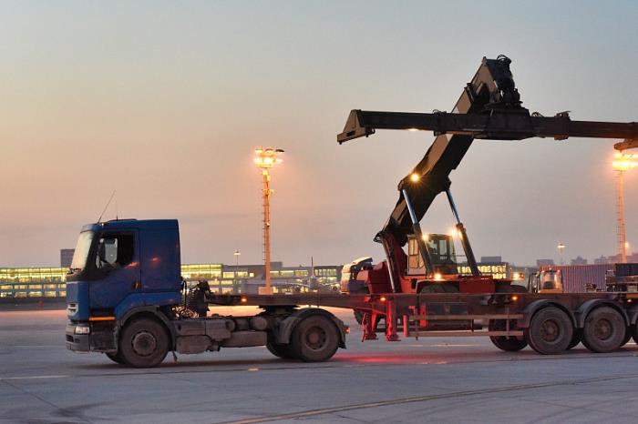 广州市宝冠物流有限公司 广州市宝冠物流有限公司