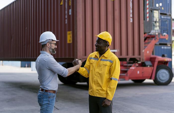 新加坡国际货运代理公司：全球物流解决方案的领导者