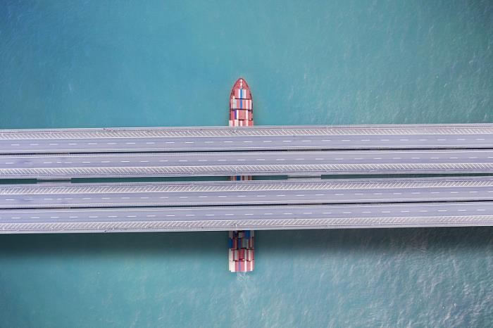 新加坡国际货运代理: 枢纽城市的物流先锋