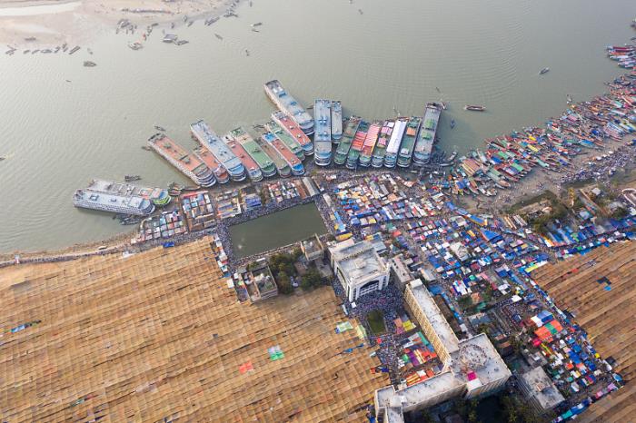 国内可以快递东西到新加坡吗？