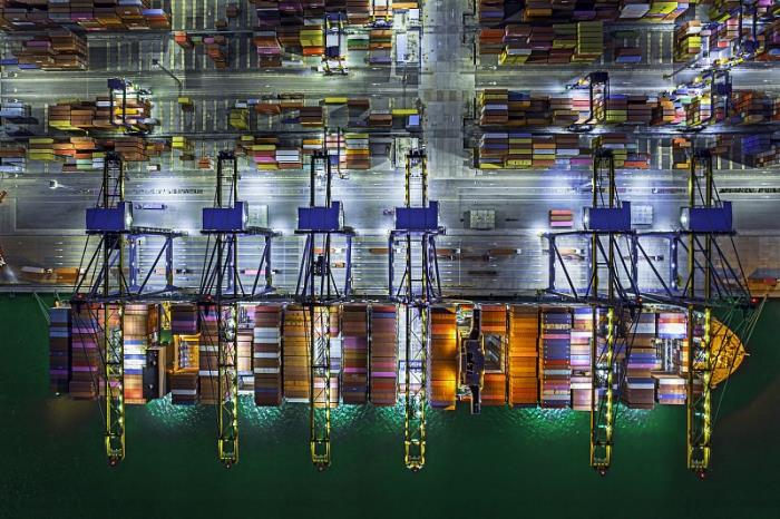 从新加坡寄物品到中国快递万顺航价格便宜运输安全优势专线