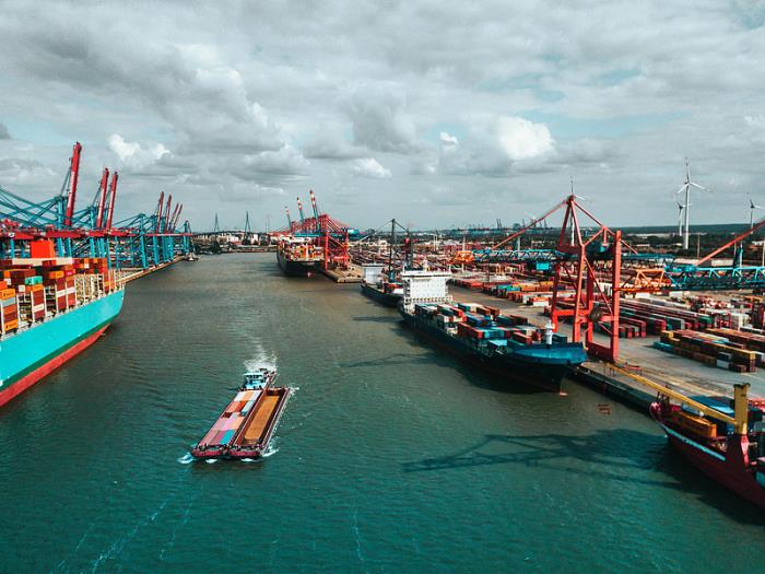 厦门鑫厦岩物流有限公司