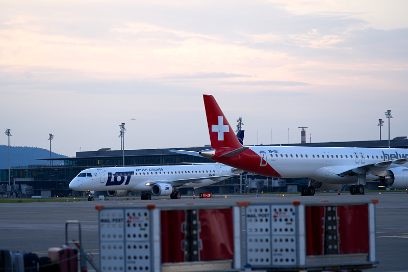 基于济南将防疫物资寄到韩国安城市