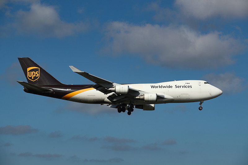 广州海运快件至运往韩国金海市速送