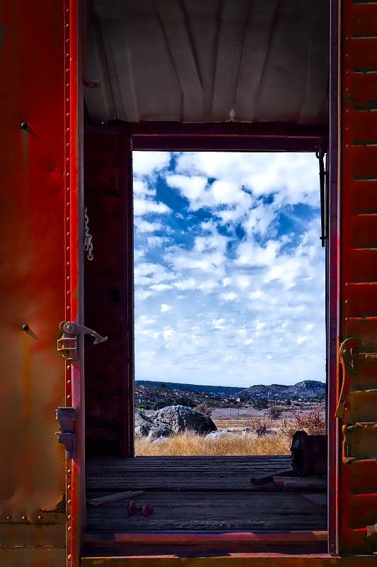 经由中国广州将油漆邮寄到韩国世宗