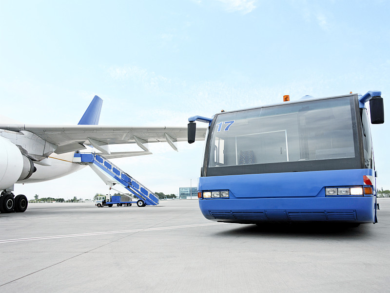 从中国广州旗帜寄到韩国果川市