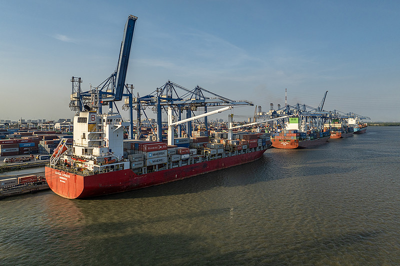 经过广州把礼品邮寄到韩国果川市