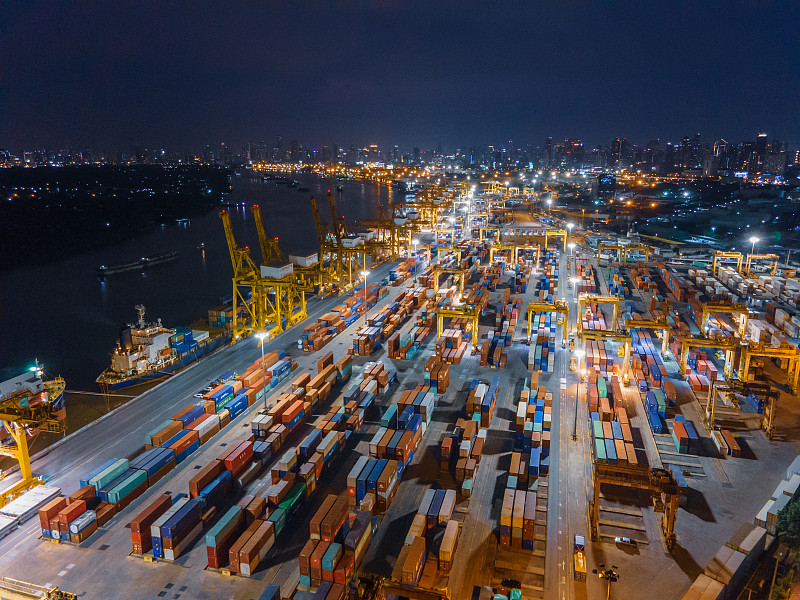 经过中国成都将火机油邮寄到韩国顺天市