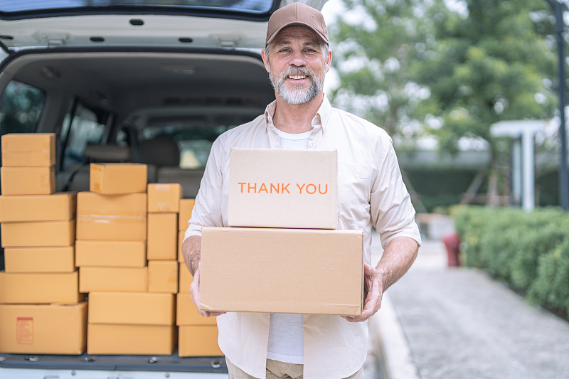通过深圳将眼镜寄到韩国晋州市