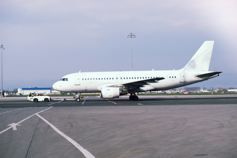 通过中国北京将化工品邮寄到韩国安城市