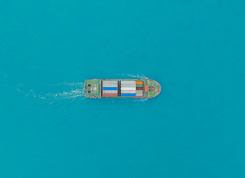 经过中国昆明将活货寄到韩国金海市