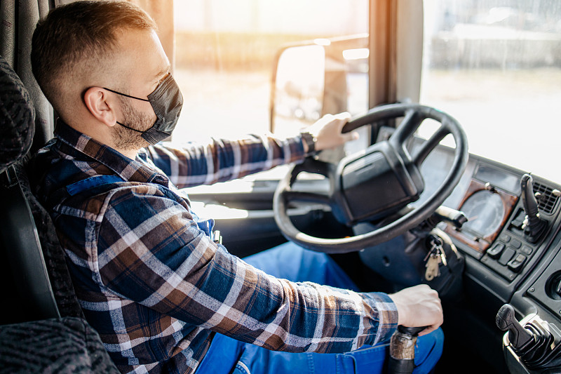 基于中国广州眼药水寄到韩国论山市