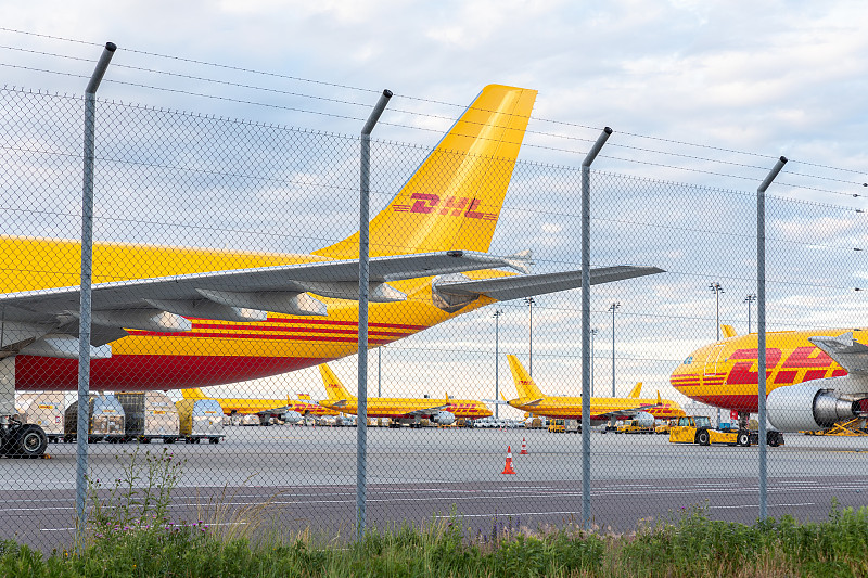 从中国哈尔滨将螃蟹寄到韩国高阳市