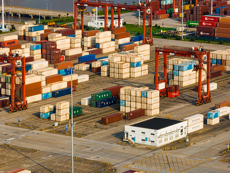 厦门通过飞机运送韩国浦项市快运