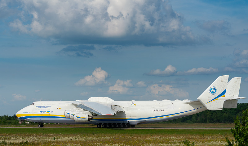 基于中国深圳把手机邮寄到韩国束草市