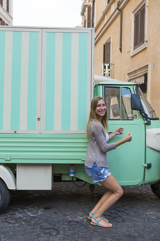 中国昆明通过轮船送至到韩国水原市物流专线