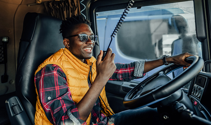 经过深圳把华为手机邮寄到韩国釜山 经过深圳把华为手机邮寄到韩国釜山