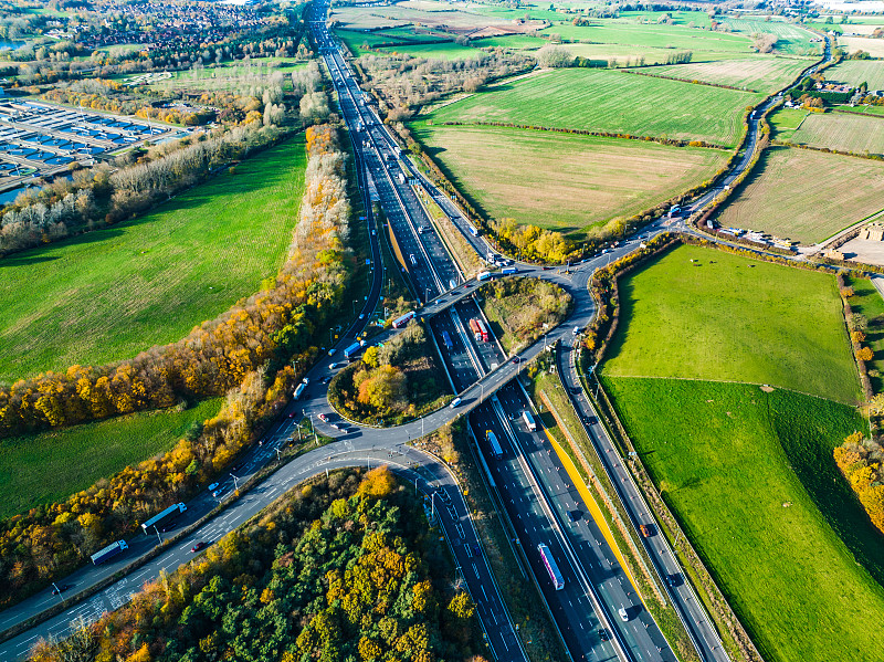 通过广州将LV包包寄到韩国巨济市