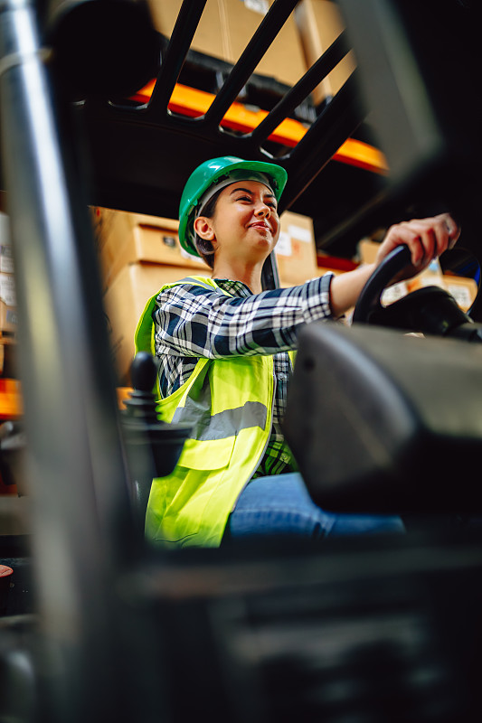 经过中国石家庄把酒寄到韩国广州市