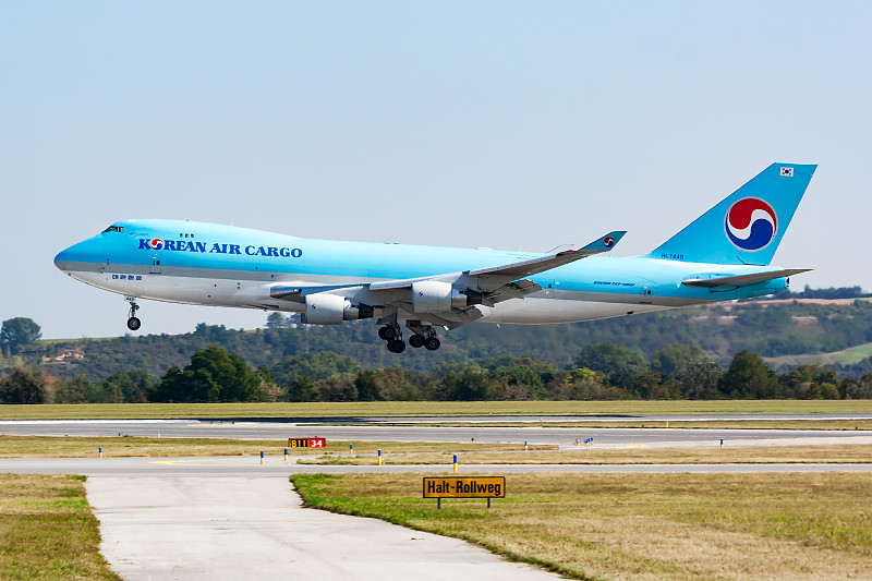 中国青岛至加拿大泰瑞斯门到门城市专线