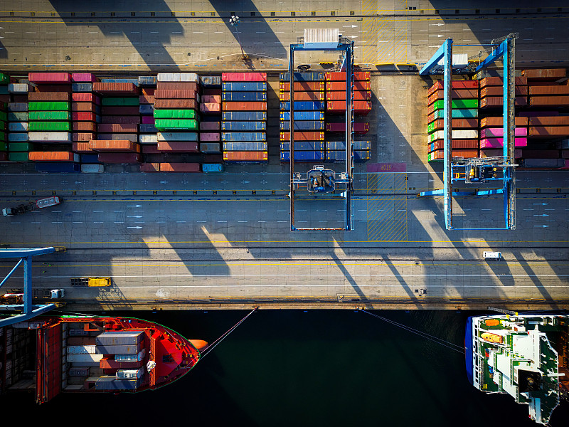 中国昆明到加拿大里贾纳送货到门城市专线